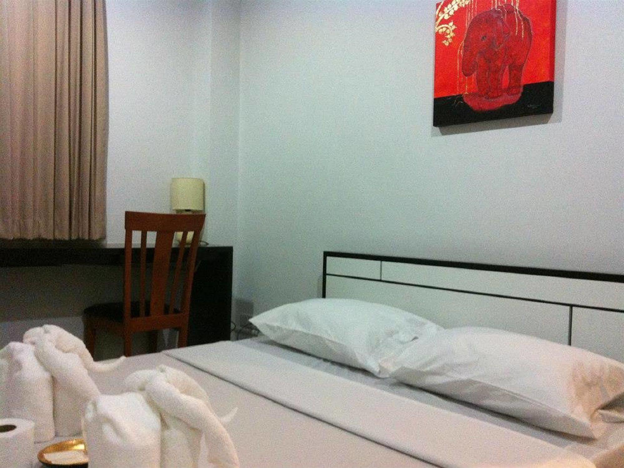 Отель Noble U-House Chiangmai Чиангмай Экстерьер фото