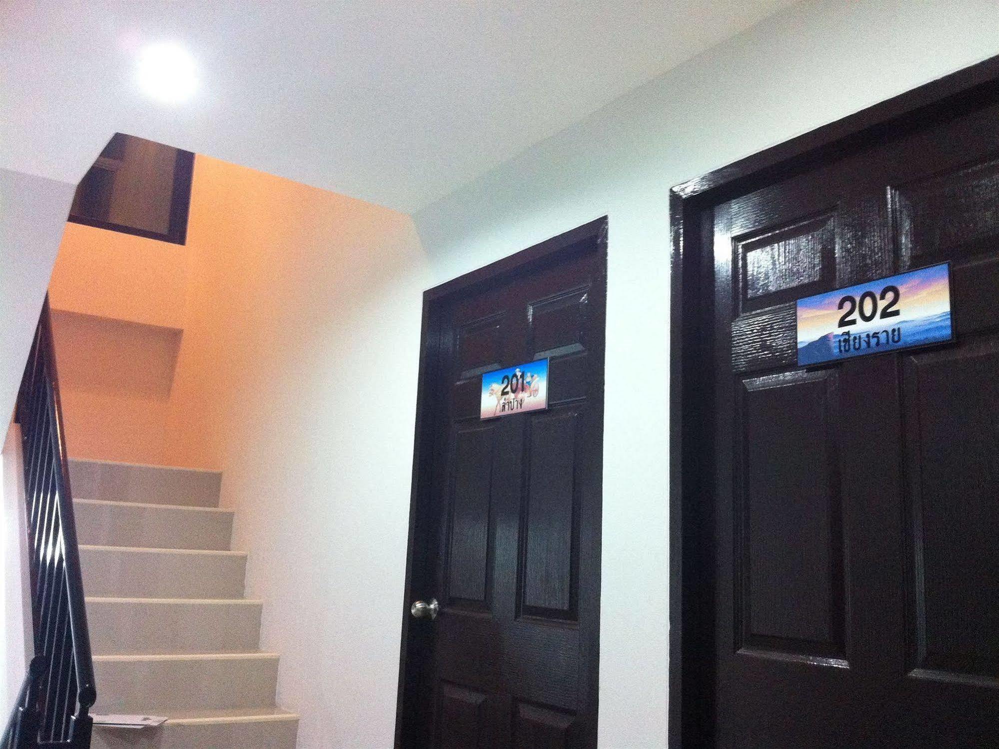 Отель Noble U-House Chiangmai Чиангмай Экстерьер фото